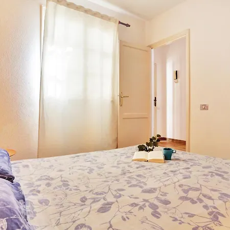 Apartment New! Ideal Flat For Groups To Work Or Surf *