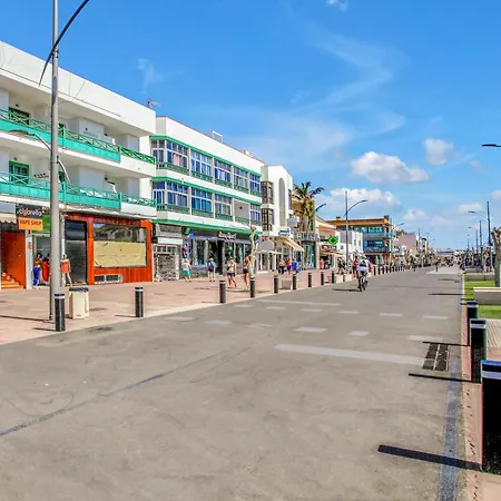 Apartment New! Ideal Flat For Groups To Work Or Surf