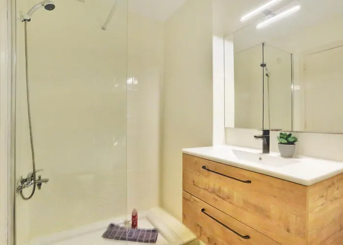 New! Ideal Flat For Groups To Work Or Surf Lägenhet